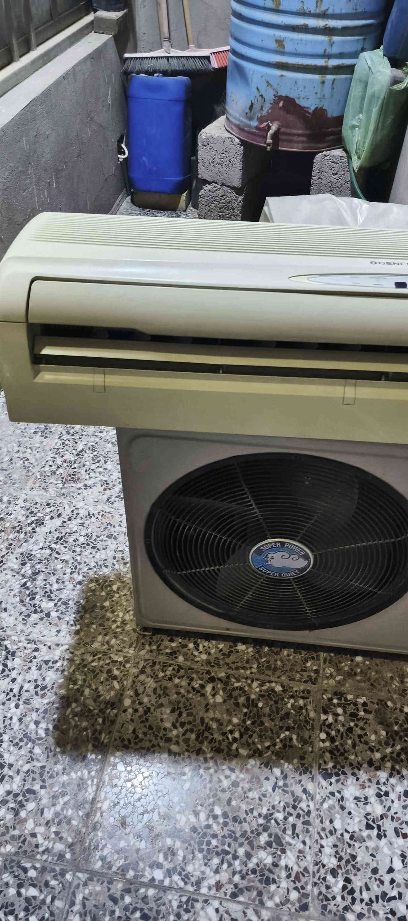 سبلت جنرال تايلندي ٢ طن تبريد ثلج معروف التايلندي الشىاي يتصل السعر ٥٠٠ الرقم *********** بغداد الرصافه
