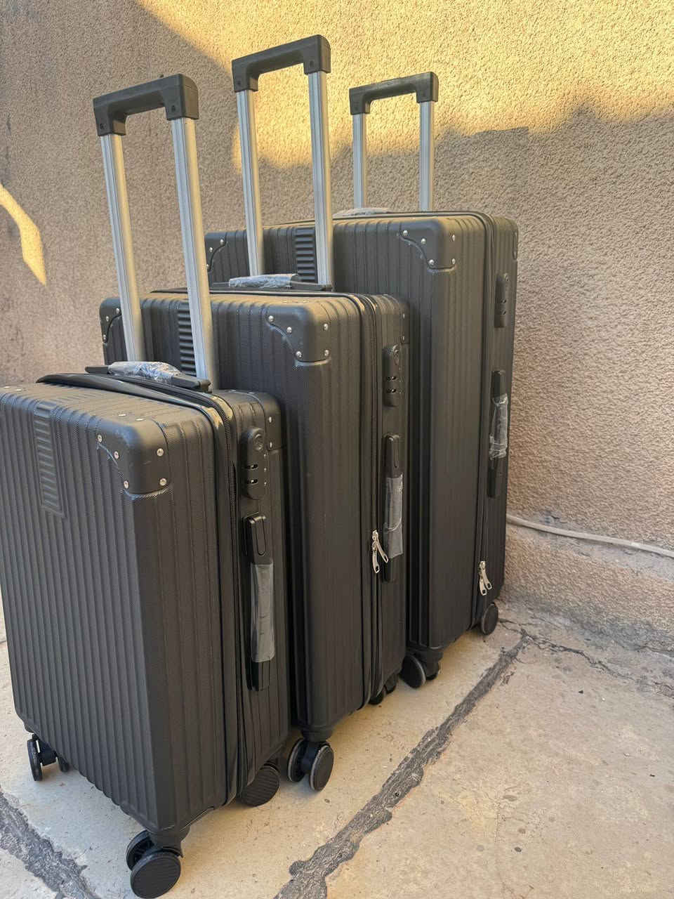 سيت جنط سفر
متكون من 3 قطع 
قياسات
67×46
57×40
47×33
جديد لك بدون اي ضرر
قطع أمزون


**إذا كنت صاحب هذا الإعلان وتريد حذفه لأي سبب، رجاءا أرسل رسالة إلى الدعم الفني**