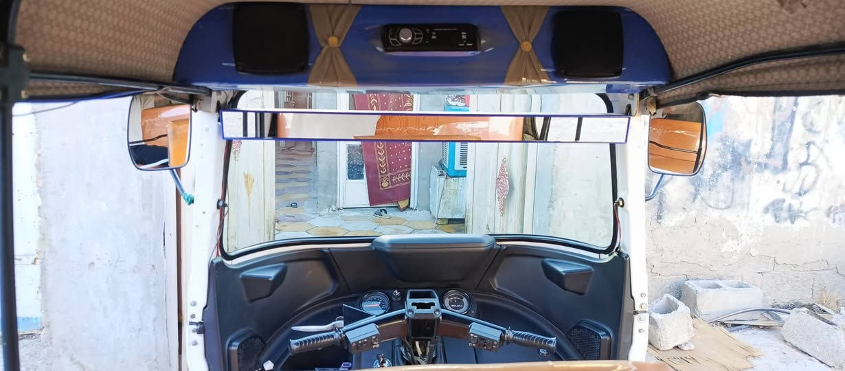 السلام عليكم شباب تكتك البيع موديل 2022كفاله عامه  بيها بارد بسيط كد 4اصابع كهربائيات كامله تخم تاير باتري جديد  مكينه اكسل كفاله لايت زنون تكتك خير من الله كبل الشارع جاهزه ما ناقصه شي بسمي العنوان بغداد الرستميه 
السعر 9وبيهاء مجال بصيط ***********
