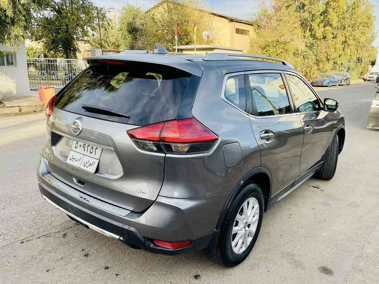 Nissan rogue 2017 special سيارة بس جاملغ صبوغ سعر 149 عنوان اربيل 
***********

وتسأب

