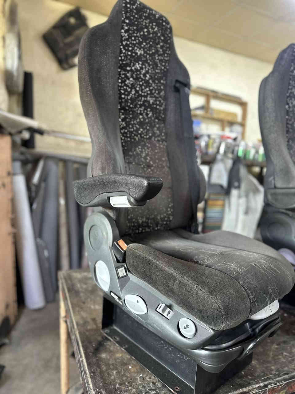 سلام عليكم كشنات اسايق هواء مكان كربلاء حي صناعي   ***********. ***********
