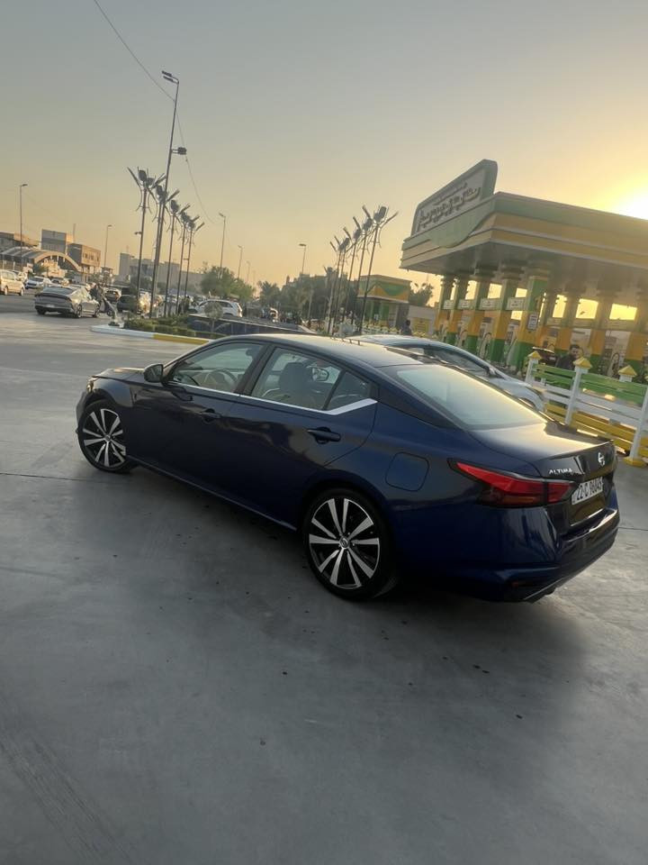 سلام عليكم ، 2022sr شمالي
حادث بسيط وموضح بالصور
مواصفات sr معروفه
مكان بغداد 
سعر 164 ، للتواصل ***********
دهن كير جديد وصولات شركة نيسان
ماشيه 110 كيلو
بيها بارد بسيط يمي صار واني ممسوي بحافة باب السكن حته تصوير من نطخت عندي موجود .
