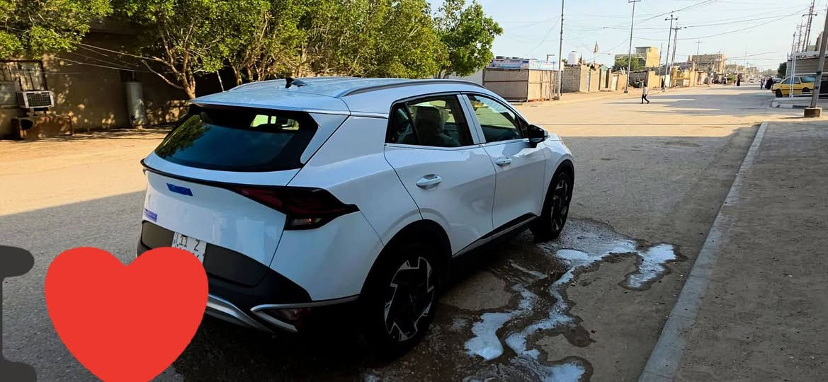 سلام عليكم كيه سبورتج مديل 2025 زيرو ماشيه الفين رقم بغداد انكليزي بسمي مكان سياره العماره فول مواصفات ماعده البنرامه سعر {238 } ***********
