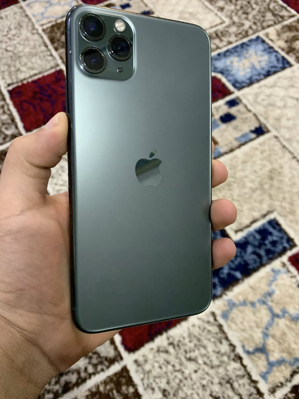 السلام عليكم ايفون 11 برو ماكس ذاكره 64 مبدل باتري اصلي 100 وشاشه طبق الاصلي شرط رقم واحد فيس ايدي شغال كامرات رقم واحد لجهاز حلو ونضيف شرط لفحص اي خلل مابي سعر 200 رقم *********** اسيا***********
