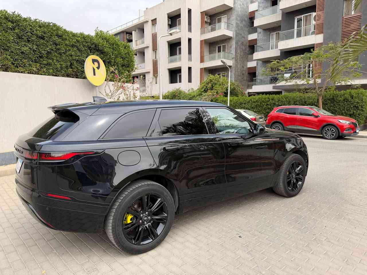 Range rover velar 2023
Se 
R- Dynamic
Black edition 
رانج روفر فيلار 
ار ديناميك SE
عداد ٥٠ الف
صيانة منتظمة
فابريكا بالكامل من الداخل والخارج 
٤ كاوتش جديد
لا تحتاج مصروف
للتواصل 01143455644


**إذا كنت صاحب هذا الإعلان وتريد حذفه لأي سبب، رجاءا أرسل رسالة إلى الدعم الفني**