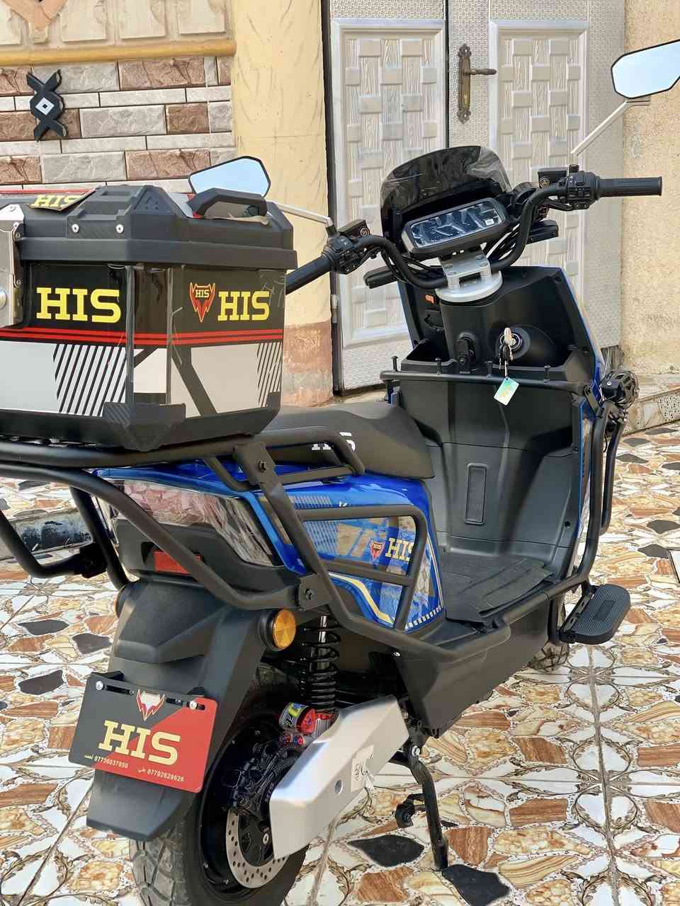 دراجه كهربائيه شكل نارية مستخدمه قليل حيل نظيفه ماشيه700 يعني اخو الجديد
دراجه جداً ممتازه بمعنى الكلمه مكفوله من كل النواحي لتسأل شبيها ما بيها كلشي شغال نوعيه الدراجه HIS تحتوي على (6) بطاريات دبل مسطرة بحالة ممتازه تمشيك 70 كيلو للشحنه الوحدة وقدرة الملف 3000W اقوى ملف بل دراجات وبيها(4) نمر سرعتها 90 حقيقي وبيها نضام البارك و الرجوع ونضام السرقه ونضام صوتي بلادي وبصمه والسويچات والكرت مالتها موجودات 

سعر الدراجه 900 / *********** تكريت
