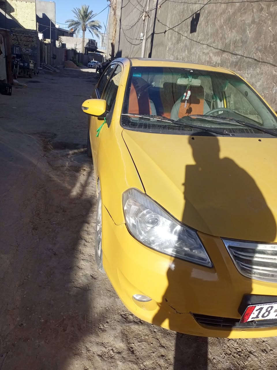 السلام عليكم بي واي ٢٠١٣ جي ثري 
فتحه سقف بصمه تبريد ثلج
تخم تاير جديد حداديه جديده
ضربتها جاملغ امامي مثل مامبين بلصوره 
السياره رقم بابل باسمي مداور ثاني يوم 
السنويه بعدلها سبوع وتسقط 
الشراي ***********
***********
