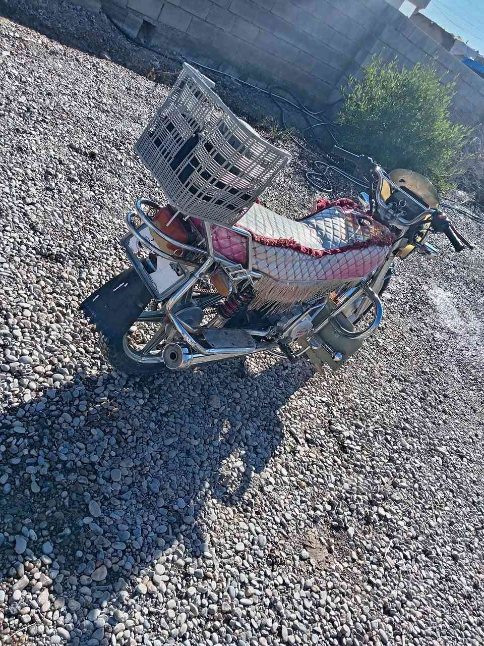 جني ابو الكله للبيع
موديل /2019
محرك /150 مفتوح امبدل رنگات فقط 
البقيه كله بلادي وضع شركه 
السعر 400.وبي مجال 
***********
