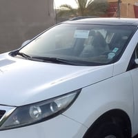كيا سبورتج • ٢٠١١ • فتحة سقف