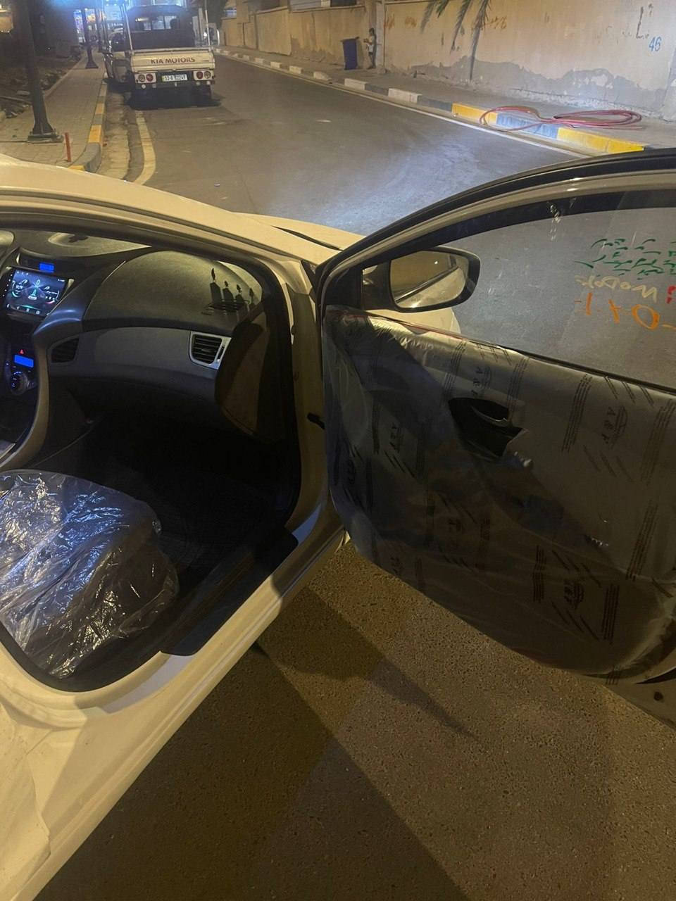 السلام عليكم
#الالنتر2013اصل_بانزين
ادوات ادوات 
كصة جنطه 
محرك حداديه 
تبريد ثلج
تخم تايرات
كير محرك مكفول
تحكم ستيرن 
السياره جاهزه مال جناي مابيه نقص برغي 
متومه شرط الحاسبه 
#السعر_54_ورقه_وبيه_مجال
للاتصال// ***********
