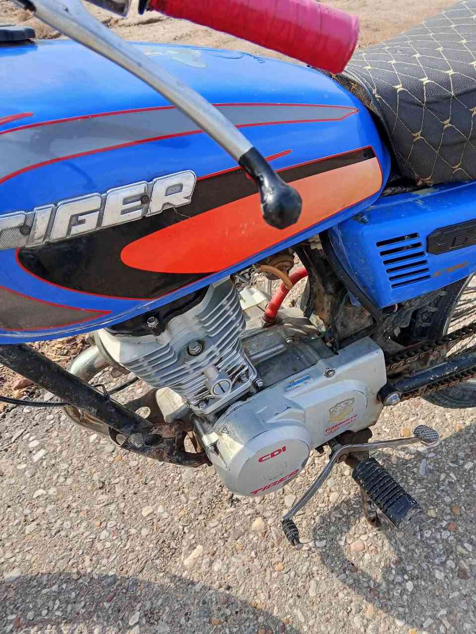 سلام عليكم شباب دراجه البيع تايكر وراق مكان ميسان قضاء كميت ستفسار عل رقم الهاتف  ‏ *********** /و ***********
