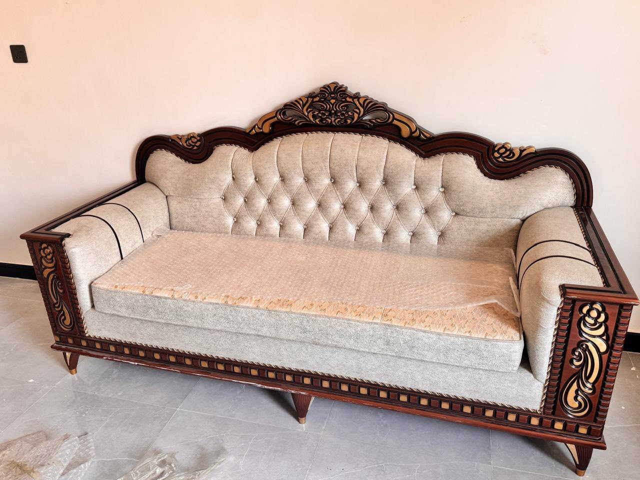 تخم البيع جديدتركي  10 مقاعد ب 900 
***********
