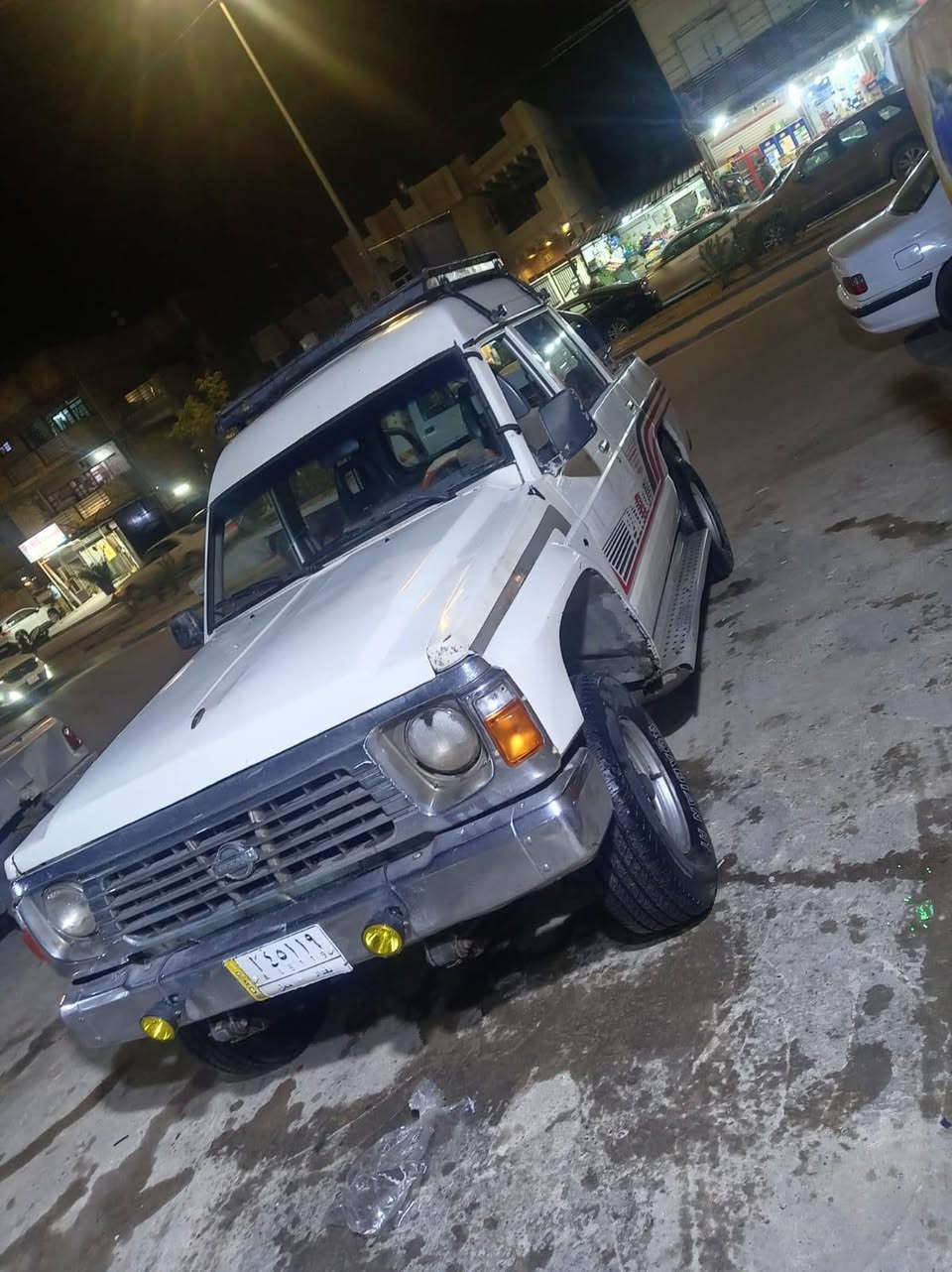 للبيع نيسان باترول موديل ١٩٩٥ رقم بغداد بسمي رقم أصفر حمل وراك امامي وخلفي صدر ٨٠ بل ميه محرك خير من الله كاز ٤ سلندر كير عادي فور ويل شغال تخم تاير جديد العنوان بغداد البياع أو حي جهاد سعر ٦٠ وبي مجال وشراي يتصل ***********
