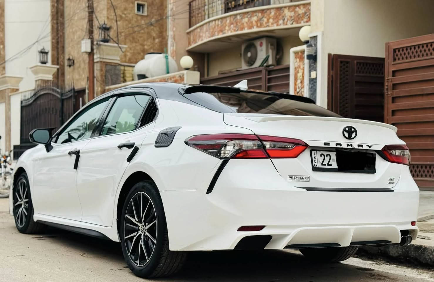 اللهم صلى على محمد وآل محمد
Camry SE 2023 
كامري محرك 2500 بانزين 
ألوان ابيض 
السيارة للبيع فقط
الضرر : بدون ايرباك  تبديل بنيد نفس اللون + جاملخ الأيسر تبديل نفس الون فقط صور الحادث موجودة بل نشر 
رقم الشاصي 4T1G11BKXPU085735

المواصفات

• شاشة كبيرة
• كاميرا خلفية 
• رادار امامي
• مانع تصادم
• محدد مسار
• تصحيح مسار
• مثبت سرعه
• مانع انزلاق
• نقطة عمياء
• اضوية اماميه زنون LED
• اضوية خلفية LED
• ليد زنون نهاري
• ويل قياس 18
   • نظام القيادة 3
      ECO + NORMAL + SPORT
   • نظام UTO HOLD
• نفكيشن
• اوامر صوتيه
• بلوتوث
• مدخل USB 2
      كفاله كير مكينه 
اسبير السيارة على وضعية الشركة منازل 
رقم أربيل الجديد
 ماشيه km70 
ملاحظه: القماره مغلفه فابلون اسود وتكدر أشيله للحمايه فقط 
السيارة مال بيت جداً نظيفة ماتصرف عليه دينار حيل معتني بيه تبديل الدهن من الحسام فقط
مكان السيارة بغداد
 
السعر 190$ 

 اتصل على الرقم *********** بي واتساب
