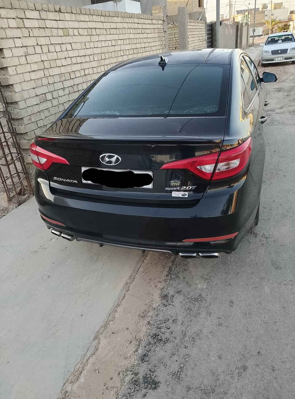 السلام عليكم 
سوناتا للبيع وارد امريكي 2017
مواصفات شاشه +شفتات+تحكم +3وضعيات 
كشنات جلد مكينه 2000تيربو 
رقم سليمانيه انكليزي 
السعر 130$وبيها مجال  
مكان السيارة النجف /الكوفه
للاستفسار الاتصال على رقم الهاتف***********
