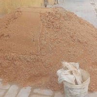 عمال على باب الله • بناء • تنضيف بيوت