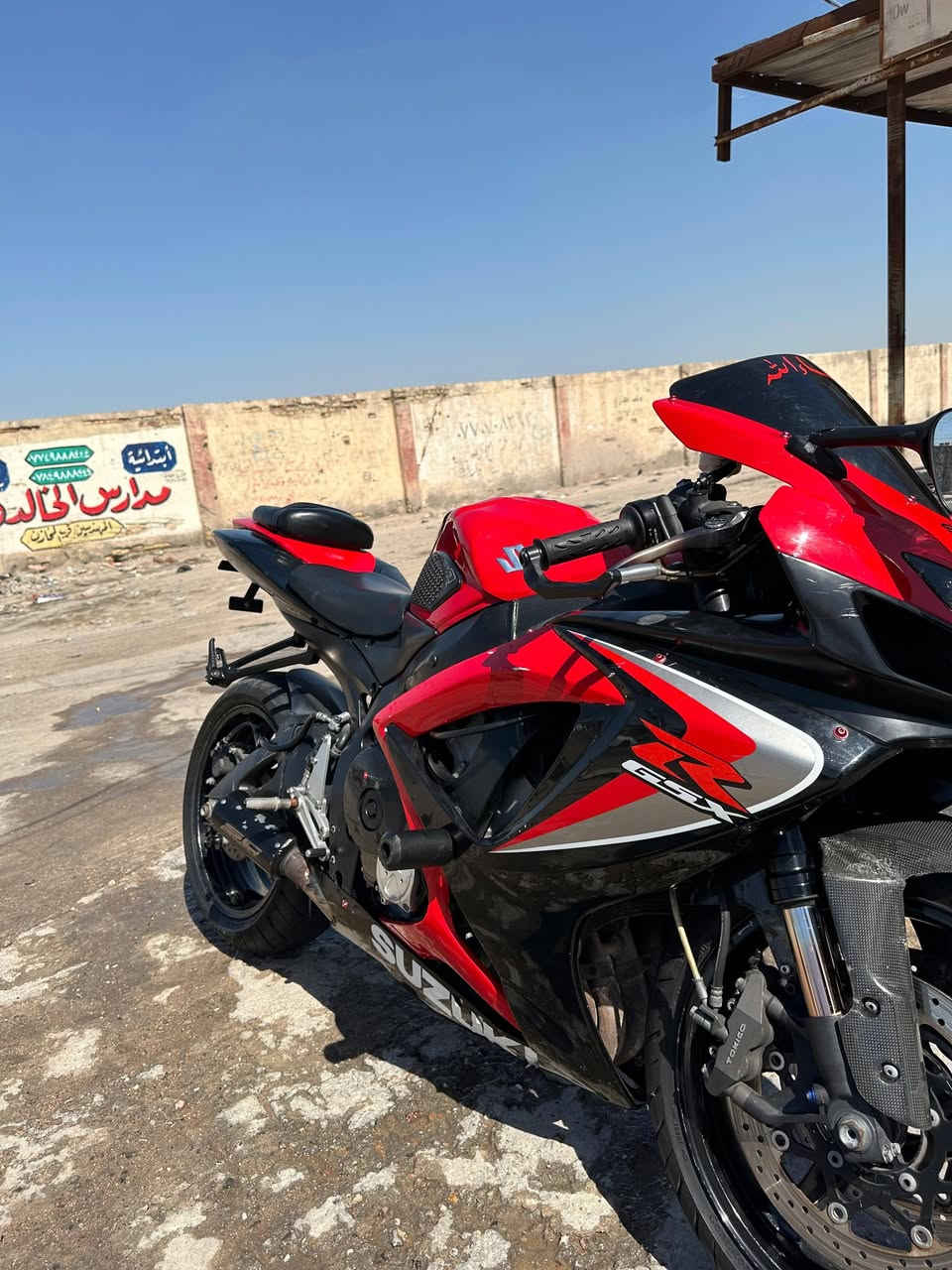 السلام عليكم جكسر للبيع موديل 2007 مكينه 750 كفاله عامه مكاني بصره شراي اتصل ***********
