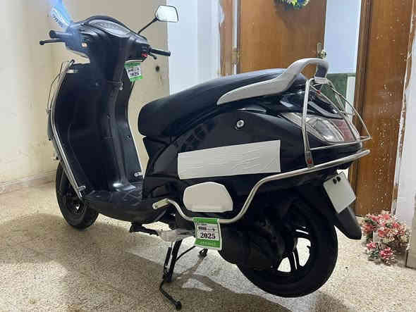 مكلف بلنشر دراجه جديد مكفوله سعرهه واحد و300مكاني كوت قضاء ال‏‪***********‬‏
