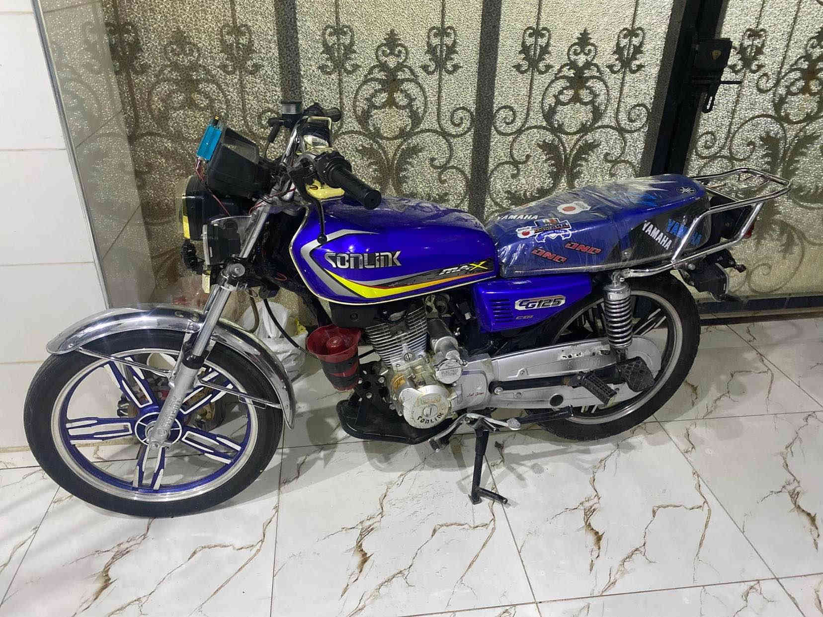 ئه‌م ماتۆره‌ بۆ فرۆشتن مۆدیل2023گیرو مه‌كینه‌ به‌شه‌رت مه‌كینه‌ sonik مه‌كینه‌ باس سه‌ری كرایته‌وا دوو تایه‌و ویل لۆكی له‌سه‌ره‌ ماتۆره‌كا كاراباهی هه‌موو به‌شه‌رت لایت سلفو شتی هه‌موو مه‌زبوته‌ ماتۆره‌كا مانفیستی بزربوا مالی مالی مه‌ده‌نی هه‌موو به‌شه‌رت به‌شه‌رتی ئاغدی لۆ داكام شوین هه‌ولیر نرخی440محماله‌ژ/م*********** أربيل
