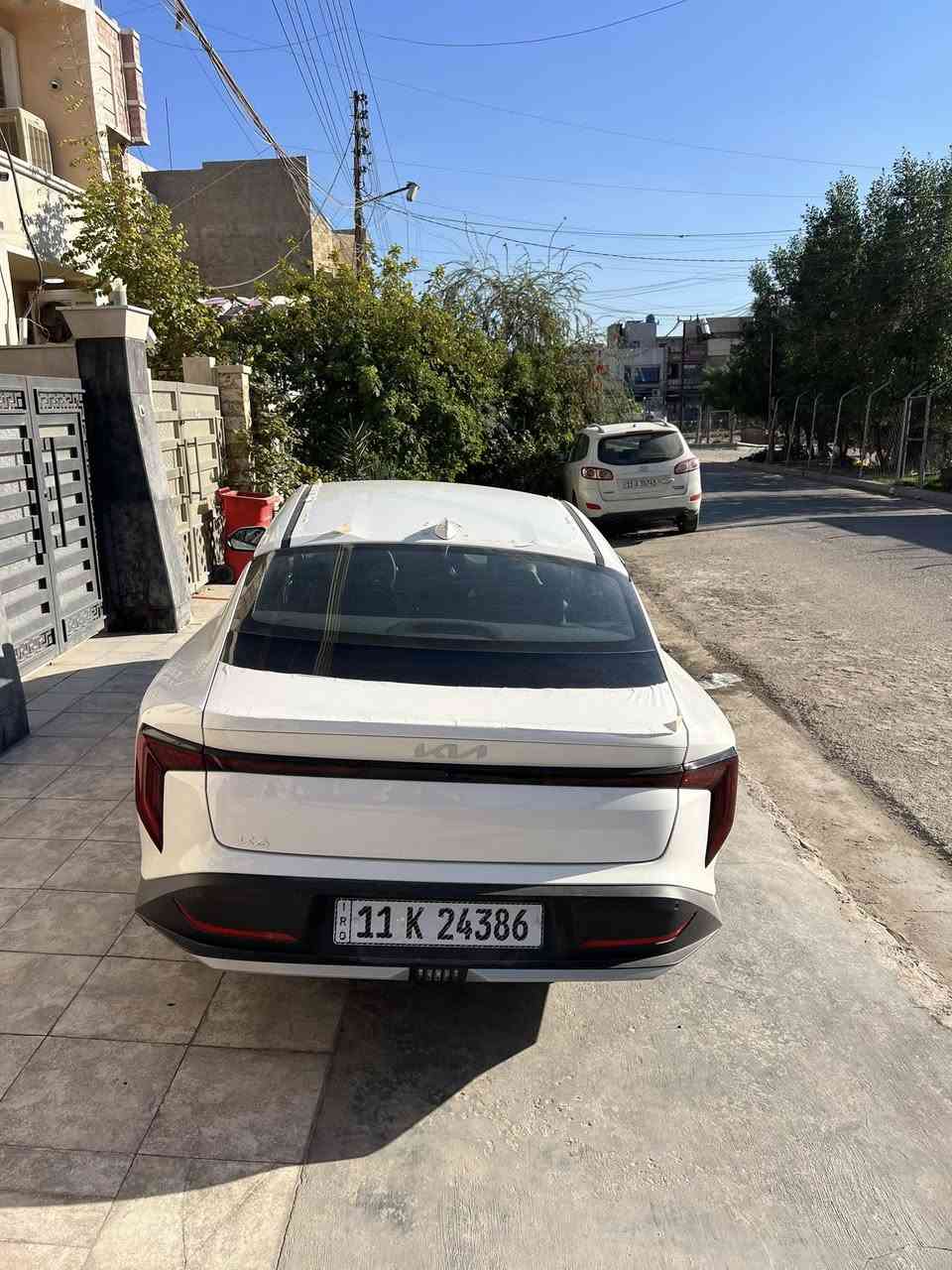 للبيع او مراوس حسب قناعه / k4 موديل 2025 زيرو ضمان نم تبديلتين دهن مجاناً مكينه 2000 رقم بغداد باسمي مواصفات عاديه سويج / شاشه / كامرة / حساس امامي خلفي / تبريد قطعتين / 
سعر 188$ ورقه  موقعي بغداد حي العدل اتصال ***********
