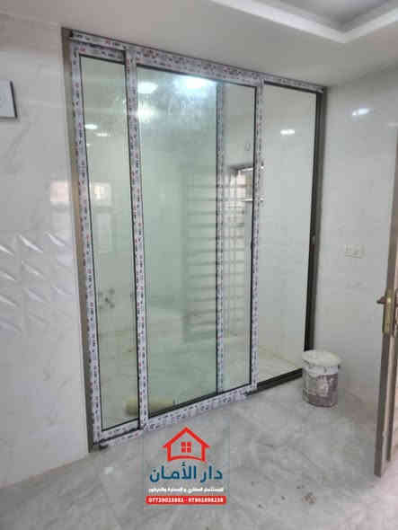 بيت للبيع....للبيع مساحة 200 م في النجف الاشرف
سند باسم صاحب البيت مرفوع عقاري
واصل للمصرف ست اشهر قابل للزيادة
مسدد منه 110 مليون 
وباقي 67 مليون قسط الشهري ٣٧٢ الف للمصرف علما سعر المقدمه يزداد بزيادة اشهر دفع القسط (بدون تطلوعة)
الاميرات الثانية المربع الثالث على حديقه وجه كربلاء البيت جديد صفر غير مسكون نهائيا.
تفاصيل البيت:
1-الطابق الاول استقبال وغرفة ومطبخ حار وبارد وصالة.
2-الطابق الثاني غرفة.
3-مجهز بمراوح كافة الغرف.
4-ستائر كافة الغرف.
5- مفرغة صاروخيه بالمطبخ.
6-سبلت بغرفة الطابق الاول.
7-تم تاسيس ماء اسالة طابق الاول الحمام والمطبخ .
8-خزانين ماء وتم تضليل الخزانين عن الشمس.
9-تاسيس ماطور جاهز فقط يتم ربطه.
10-واصل واير مولد.
11-مجهز بسخانين الطابق الاول والثاني.
📍ملاحظة رسم تغيير الكفيل وباقي تفاصيل الامداور على المشتري والضريبه على البائع
لمعرفة باقي التفاصيل يرجى زيارة المكتب 
او الاتصال بالارقام التالية واتساب حصرا
 ***********
 *********** 
عنوان المكتب #حي_الغري_شارع_مجمع_العين 
مقابل #حسينية_الإمام_علي_ع 
#عقارات_النجف_مكتب_دار_الأمان_للعقار .
