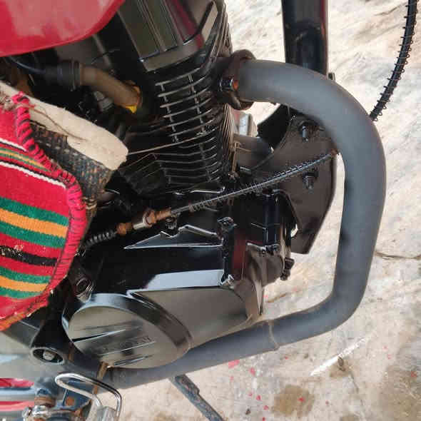 السلام عليكم دايوان اوراق كامله مابيهه نقص كلشي موديل 14سعر 10000بيهه مجال حك لجيه عنوان واسط عزيزي رقم ***********)
