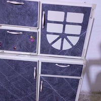 كونتر • نظيف • مستخدم قليل