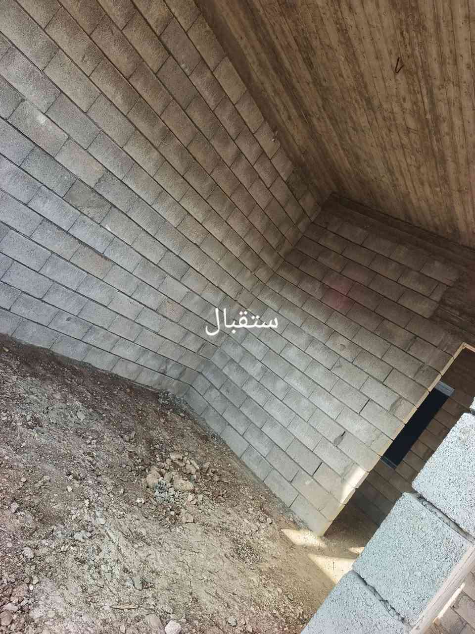 بيت مساحه 100متر
عنوان القوسيات قرب المدرسه الصينيه 
اساس بادلو 
شارع 11متر 
ماي +كهرباء 
خريطه درجه اولا مرتبه بشكل 
كارت بلديه 
السعر 23مليون ونص 
***********
***********
