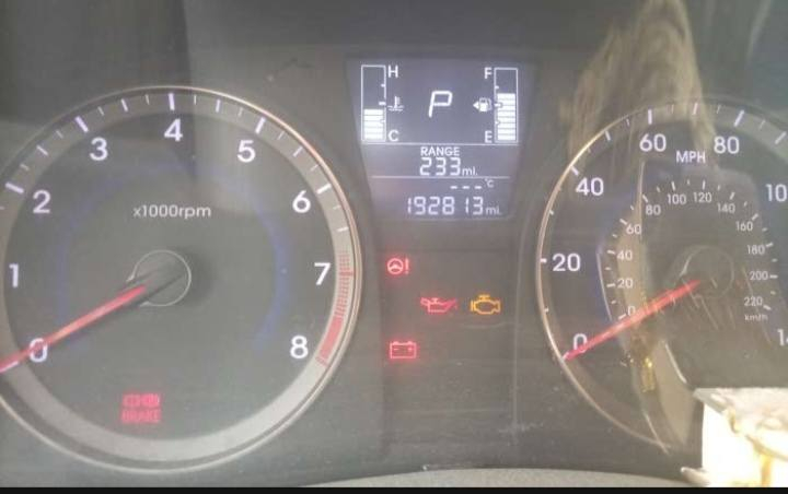 سلام عليكم سيارة اكسنت لون نيلي للبيع ماشيه 192722ml سنويه بسمي جاهزه من كلشي وارد أمريكي مكينه جديدة شاد صدر جديد تخم تايم تبريد و تدفئ حادثها بجم و حوض و جاملغ خلفي مال سايق السعر ٧٠ ورقه مكانها بسمايه للاستفسار *********** رقم الهاتف
