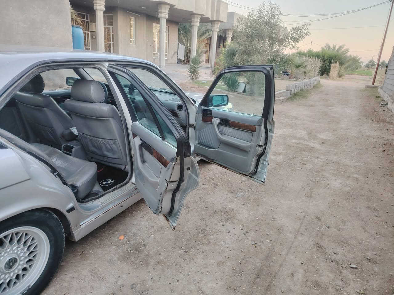 السلام عليكم من رخصت الادمن اعدت النشر بسبب الوعود الكاذبه
للبيع 525 اصل بليته وسنويه محرك مسكر موديل 1991رقم صلاح الدين  تبريد كهربائيات اي نقص مابيها  باسمي  مكاني ابوغريب قرب السجن السعر 68 وبيها مجال


**إذا كنت صاحب هذا الإعلان وتريد حذفه لأي سبب، رجاءا أرسل رسالة إلى الدعم الفني**