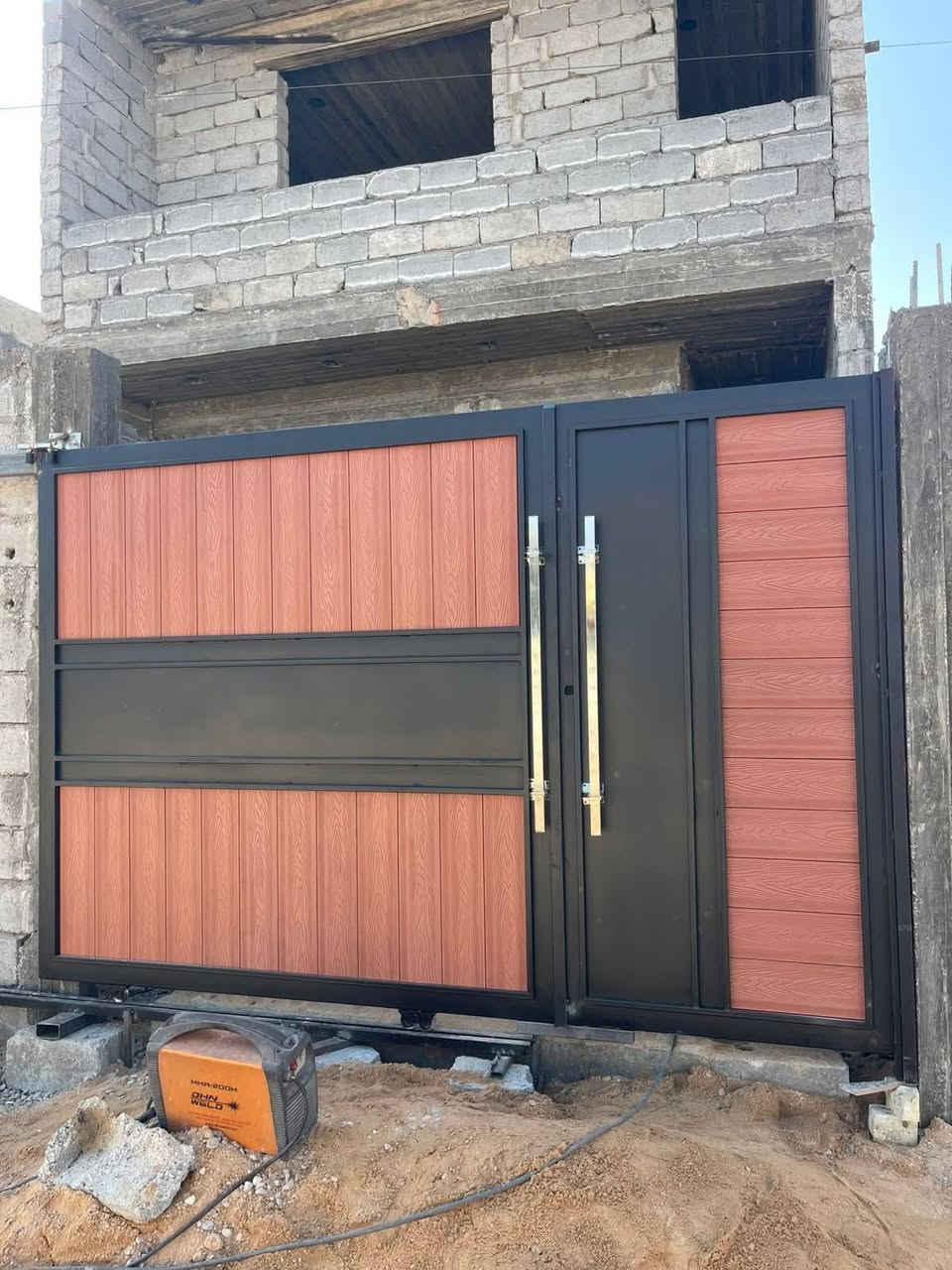 حدادة عامه تفصال ابواب شبابيك قمريات ***********
