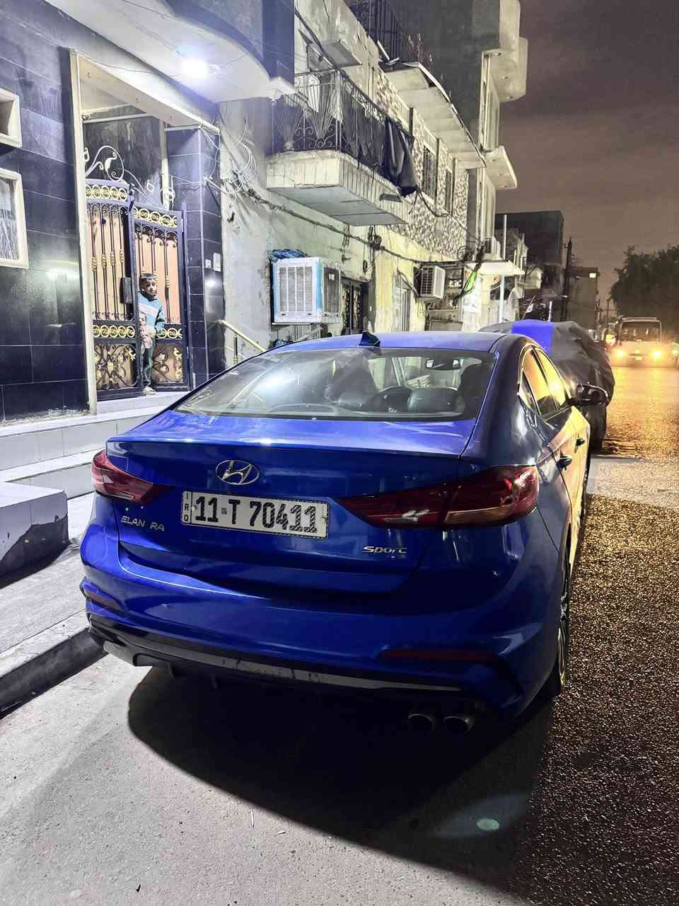 سلام عليكم للبيع فقط 
النترا موديل 2018
وارد أمريكي حادث فقط جاملغ امامي 
فول مواصفات 
فتحه 
شاشة كبيرة 
بصمه 
تحكمات سترين 
كشنات كهرباء 
كشنات جلد 
،،،،،،،،،،،،،،،،،،،،
مكان السيارة الكاظمية 
سعر : 120 ورقه وبيها مجال 
الاستفسار: ***********
