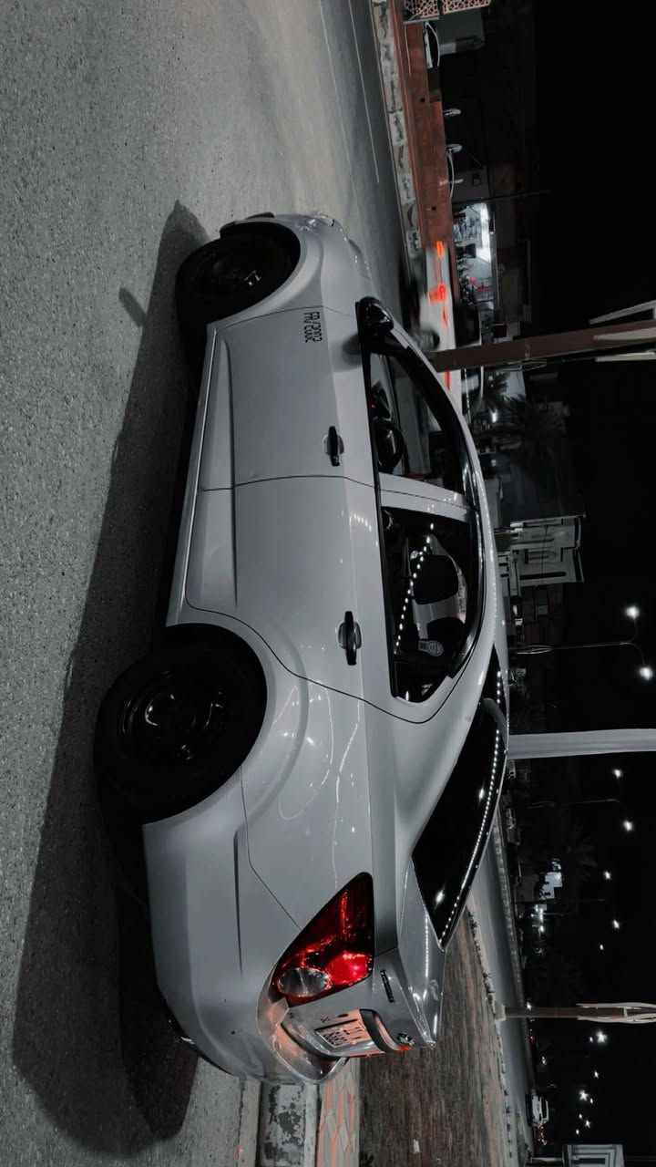 شوفر سونك 2012 خليجي كفالة عامة ماشية 106 عليها صيانة كاملةالارضية مدوشمة جلد والكشنات ايضا 
السعر ٧٩ 
للاستفسار ***********
غير متواجد علنت
