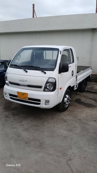 كيا • ٤٠٠٠ • بدون صبغ