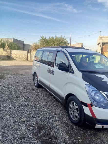 السلام عليكم ستاركس للبيع نضيفه سياره بسمي محرك معمر جديد جاهزه السعر 155 وبيها مجا الاتصال ***********
