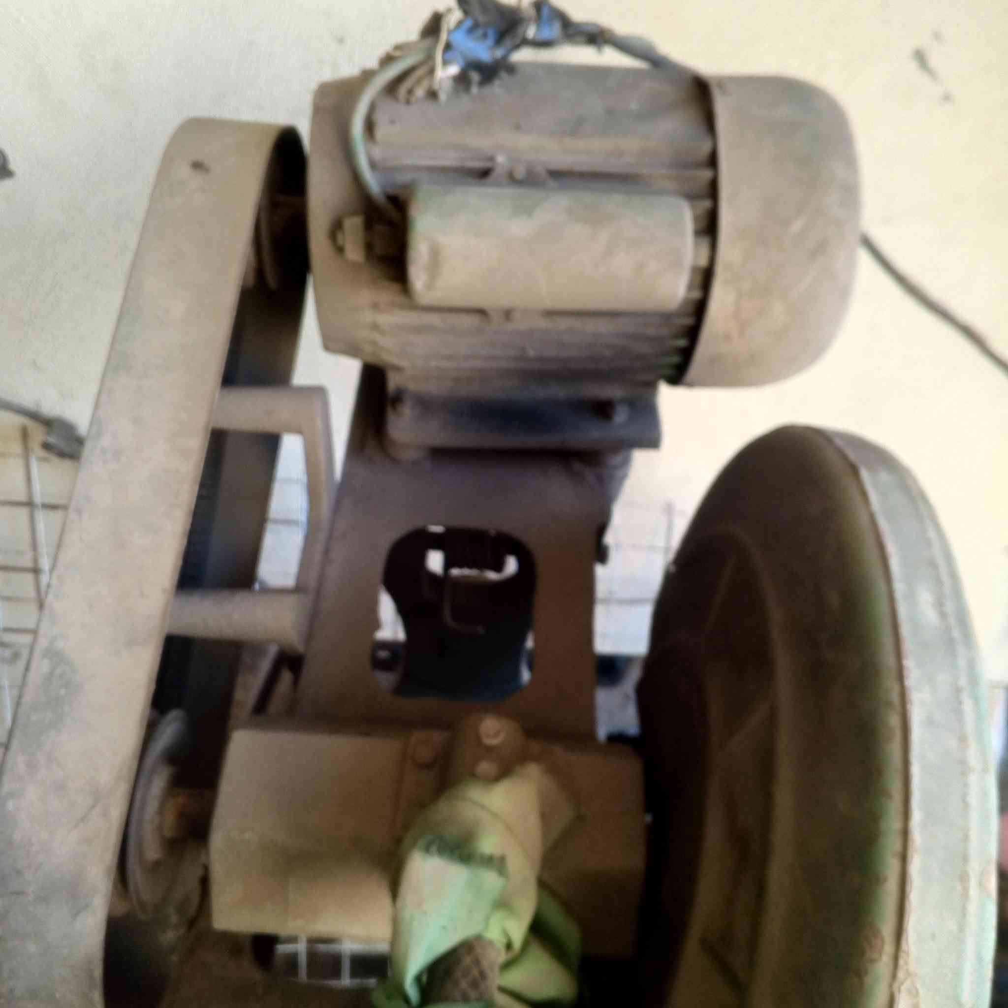 كتر للبيع ماكته ***********
