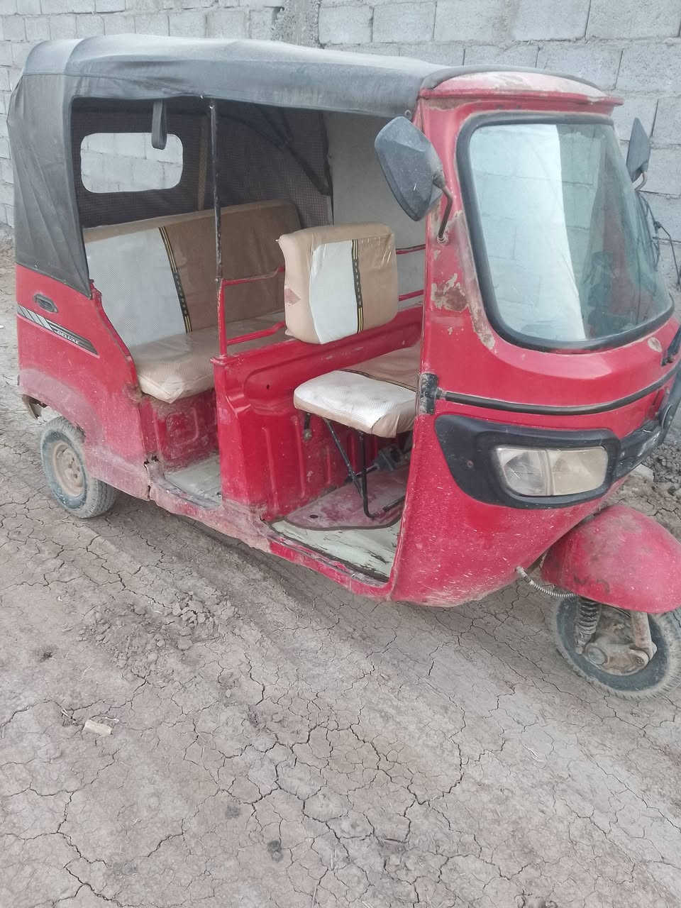 السلام عليكم
تكتك للبيع مكاني ابو غريب
السعر مليونين ونص تحتاج تعمير
اوراق كامله ***********
