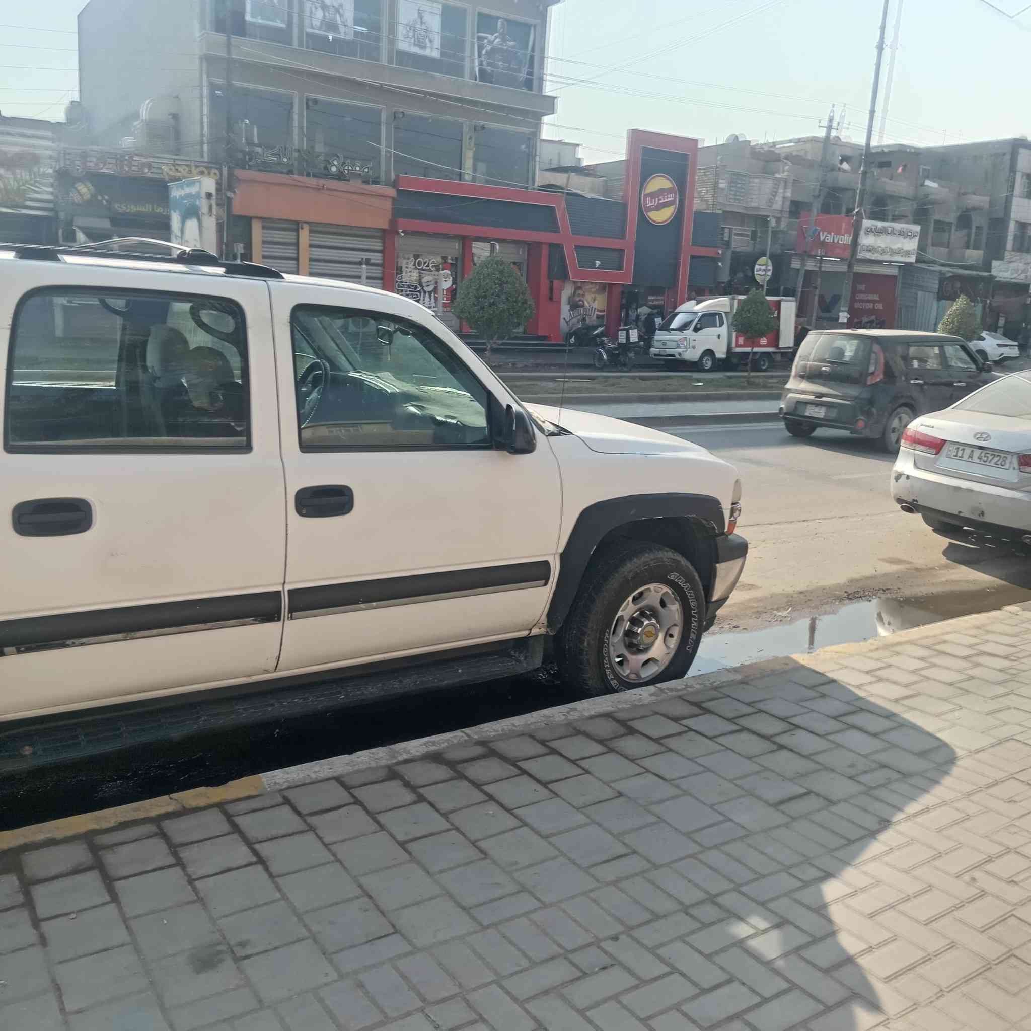 السلام عليكم يوگن طويله ٢٠٠٢ رقم انبار خصوصي بأسمي. المكينة 5300 واالگير 1000 فحل ٨ برغي    كير مكينه تبريد جاهزة السيارة اصل شمباني تحولت خصوصي صارت بيضه النقوصات عضمه الدشبول مفطره وبيها طخه وره الويل الخلفي بسيطه المكان بغداد الشعب ***********. السعر ٧٥ وبيها مجال حگ الجية
