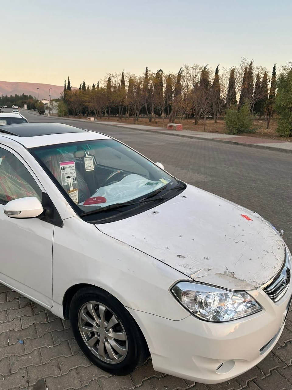 بیوایدی ٢٠١٣ گێڕ ئۆتۆماتیک فول مواصەفات سڵاید ٤ جام کارەبا تەبریدی ساردو گەرم گێڕو مەکینەی کرۆلا سەنەوی پلاستیک عەصڵی شتێ مەسرەفی کەمی تەقەو ڕەقەی تیایە سعری ٣٧ گەڵاو مەجالێکی برایانە  ڕەقەم *********** Singapore
