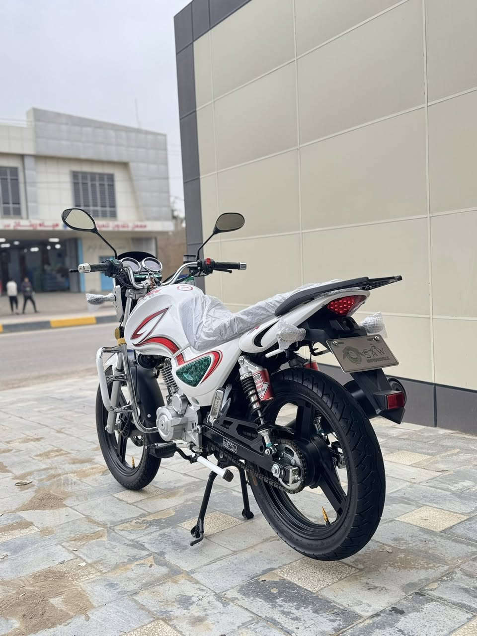 سلام عليكم 
موطور للبيع 
سنكي موديل 25 ستفسار هاذا رقم ***********
