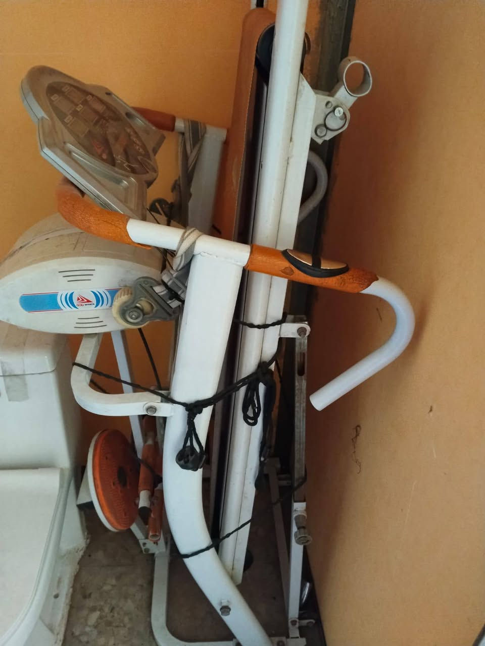 اجهزة رياضي للبيع للاستفسار الاتصال على الرقم ***********
