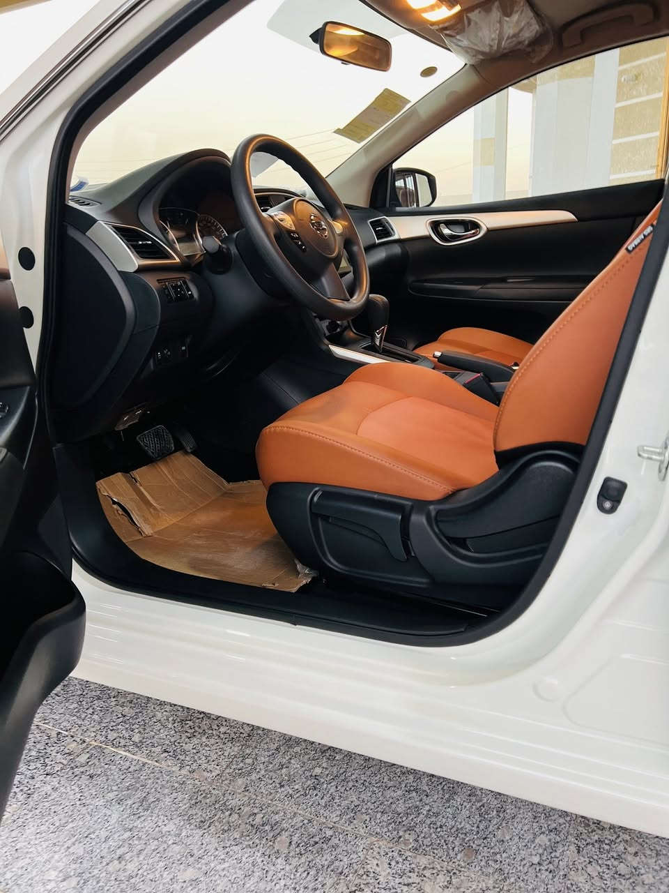 اسلام عليكم 
نيسان سنتره 
موديل 2025 
زيرووووووو
فول مواصفات 
داخل مشمشي
العنوان بغداد قرب بسمايه 
إلا ستفسار ***********
