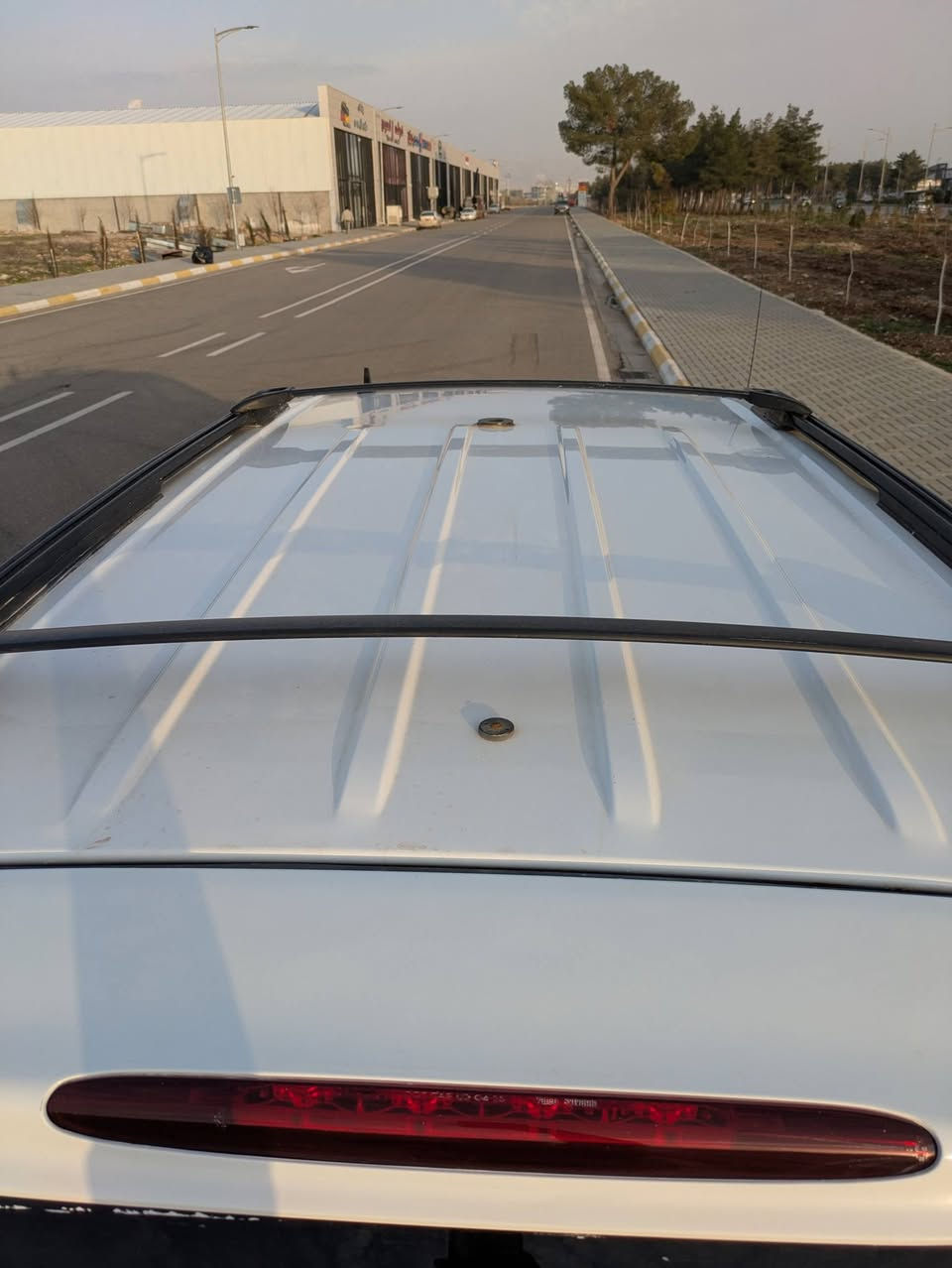 Saif Aldeen شۆفرۆلێت تڕێڵبلەیزەر (Chevrolet Trailblazer) مۆدێل ٢٠٠٧
• المحرك: مكينة بيضاء.
• البخاخ (الصبغ): جاملغ واحد + فطر قمارة (ناوچەوانی سەقف) بدون ضربة وبدون معجون.
• الدفع: السيارة بلاد دبل أكسل (4x4) بس حالياً الدبل مفصول (مو مشدود).
• الحالة الميكانيكية: كير ومكينة وأكسل وبشرط الفحص، السيارة مسويلها سيرفس كامل وجاهزة من كلشي.
• المواصفات الداخلية: غرفة كاملة لون كريمي، بيها ٣ شاشات (شاشة دشبول + شاشات خلفية بالمخادد).
• الوضعية القانونية: تحويل وغرامة وبشرط التسجيل باسم المشتري.
• ملاحظة: السيارة بالحقيقة أحلى هواي من الصور.
• السعر: 98ورقة
• المكان: السليمانية - بازیان.
• للاتصال: ***********.Chevrolet trailblazer(مۆدێل)(٢٠٠٧)(مەکینە سپی)⬜
(بۆیاخ)( چەمەلەغێک+ناوچەوانی سەقف بەبێ لێدران بەبێ مەعجون. تەحویل وغرامە بەناوکردن بەشەرت

بیلاد دەبڵ ئەکسلە بەڵام لەسەری نییە

گێڕومەکینەوئەکسل هەموو گیانی بەشەرت سێرڤزی کاملی بۆکراوە

ناوغورفەی کامل کرێمی ٣شاشەی لەسەرە شاشەی پشت کەلەی بۆ بەستراوە سەیارەکە ڕاستەوخۆ زۆر جوانترە وەک لە ڕەسم 

ڕەقەم,📞.{***********} سعر 98ورقة

عنوان◼️.سلێمانی.بازیان
