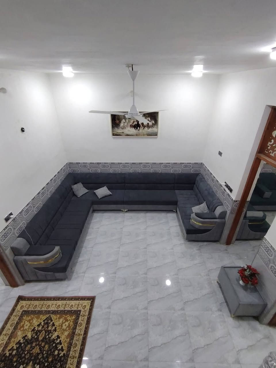 دار للبيع طابو زراعي سند 25
الموقع حي  الزهراء فرع الغسل يبعد عن الشارع 400م
المساحة 100م² (6×17.5)
غرفة استقبال مطبخ مجمع صحيات
السعر 105 وبي مجال
للاستفسار 
اتصل بالارقام التاليه 
***********
***********
موقع المكتب حله نادر الاولى الشارع الرئيسي مقابيل دائره اتصالات بابل 
مكتب علي السلطاني للعقار
/.1خ
