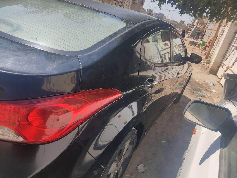 1-النترا وارد خليجي 
2-موديل2013
3-رقم قادسية باسمي 
4-بيهةحالوب
5-مكينةوكير ناعمة 
6-مكينة 1600
7-العنوان الديوانية 
8-رقم الهاتف ***********
9-السعر87$ ديوانية, القادسية
