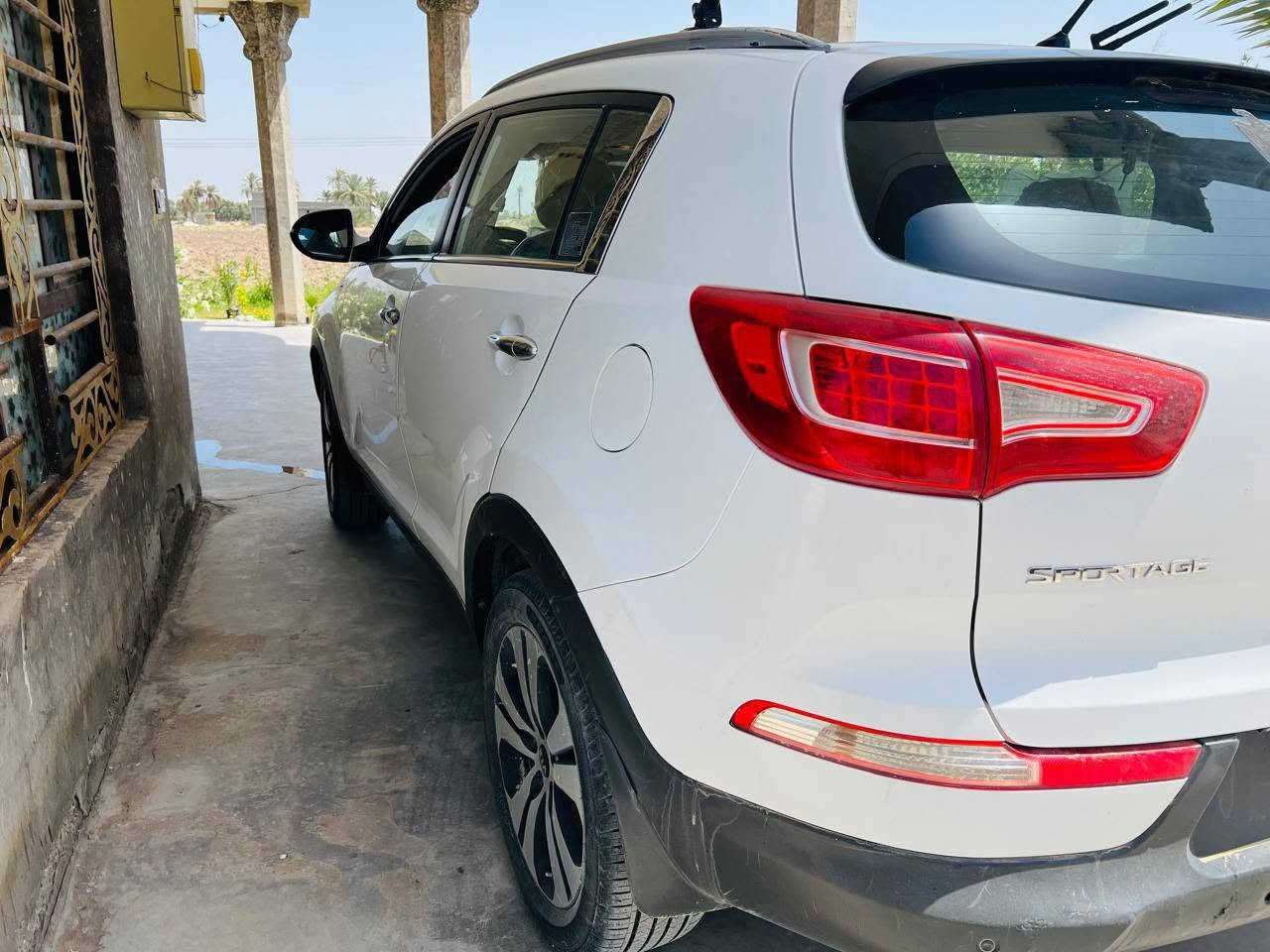 سبورتج ٢٠١٣ رقم انكليزي هزه وسنويه جديده رقم بغداد 
سياره نضيفه بمعنه الكلمه ماتصرف عليها ربع مكاني بابل باسمي مداور ثاني يوم السعر ١٣٥ وبيها مجال


**إذا كنت صاحب هذا الإعلان وتريد حذفه لأي سبب، رجاءا أرسل رسالة إلى الدعم الفني**