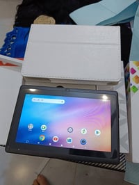 ايباد • اندرويد ١٤ • ذاكرة ٣٢