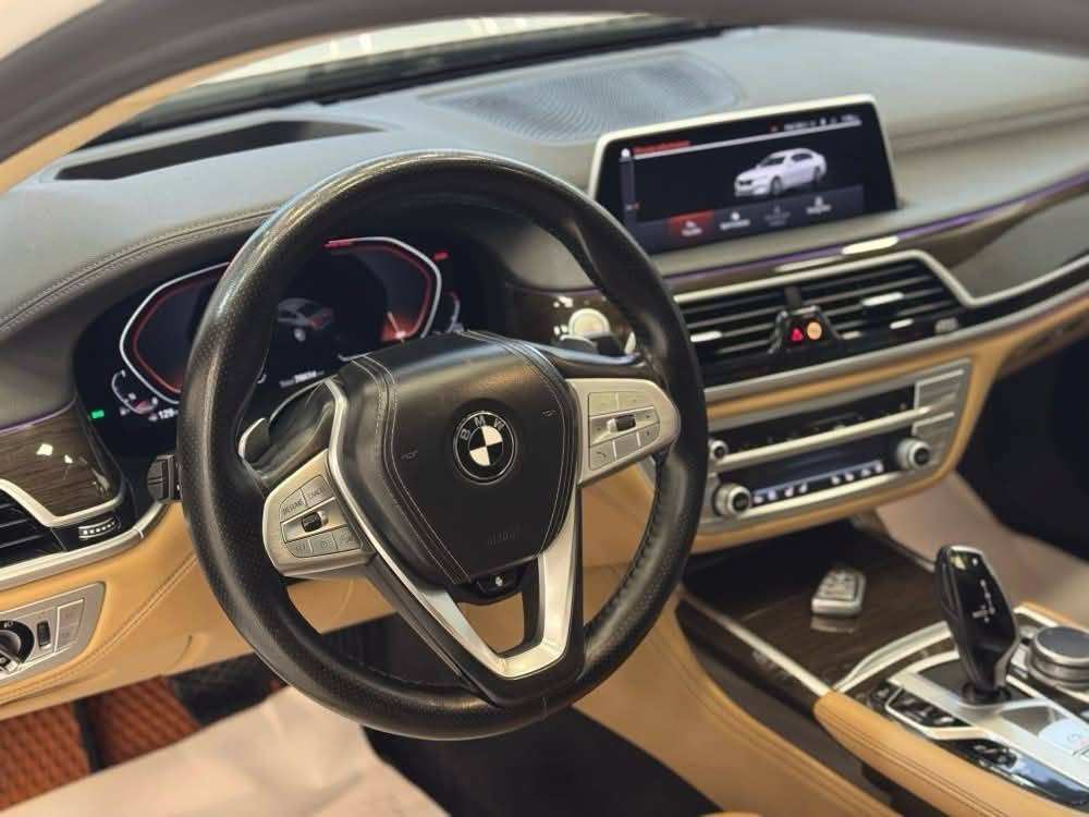BMW 740i INDIVIDUAL 2022
Engine: V6 3.0 Turbo 🚀 
رقم اربيل جاهز 
ماشي 75 الف 
شبر صبغ 💎 
بدون حادث 
فول موصفات 💯 
وارد امریکي 🇺🇸
سعر 435 وەرقە بي مجال 
📍مکان سیارة اربیل 
~~~~~~~~~~
***********
***********
~~~~~~~~~~
BMW 740i INDIVIDUAL 2022
Engine: V6 3.0 Turbo 🚀 
ژمارە هەولێر جاهیز 
75 هزار روشتووە 
بستێکە بویاغە 💎 
بێ دەعم 
فول موصفات 💯 
وارد ئەمریکی 🇺🇸 
نرخ 435 وەرقە و مجال 
📍شوێن هەولێر أربيل, العراق


**إذا كنت صاحب هذا الإعلان وتريد حذفه لأي سبب، رجاءا أرسل رسالة إلى الدعم الفني**
