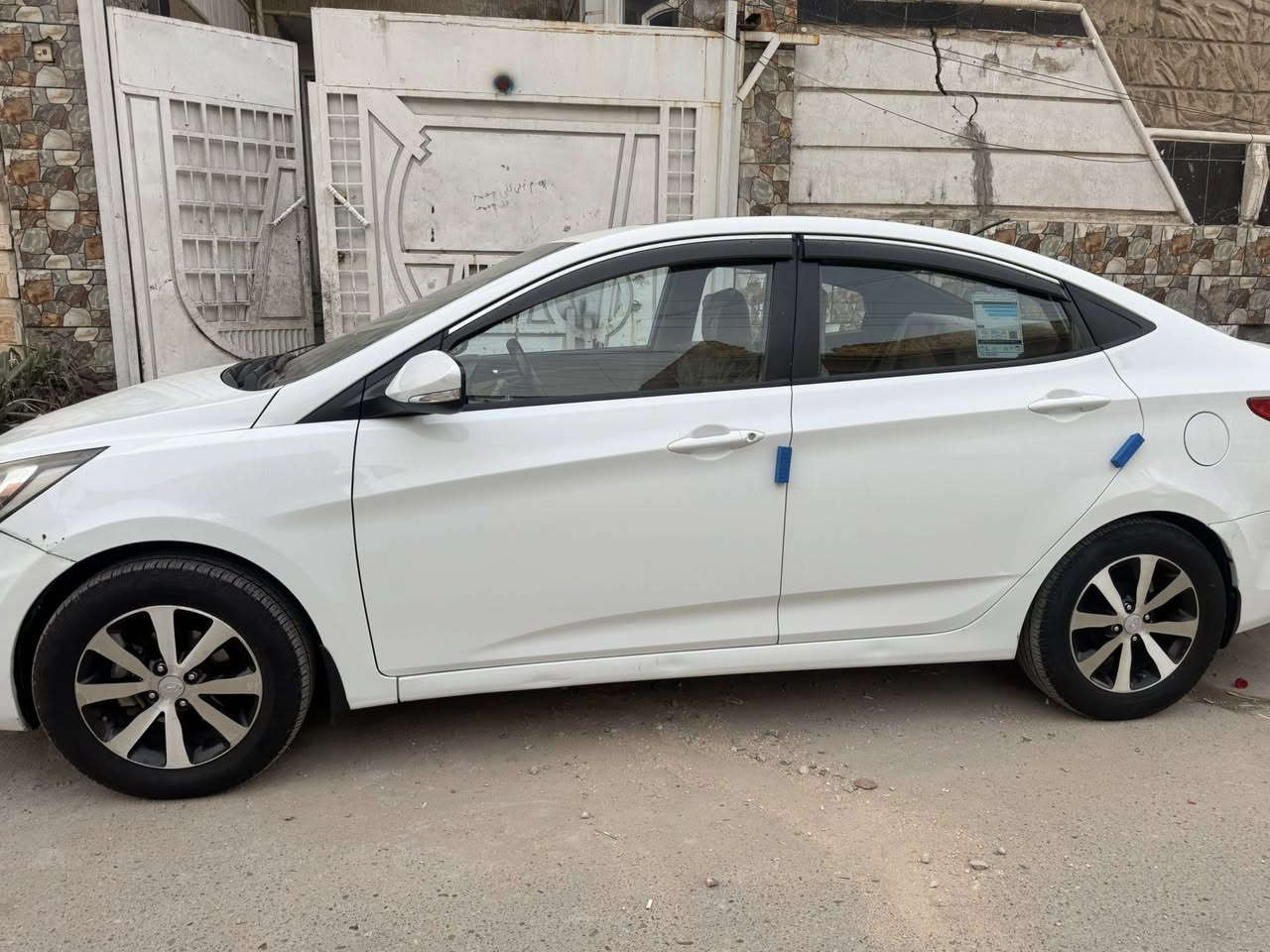 السلام عليكم اكسنت لبيع مديل ٢٠١٥وارد خليجي مكينه ١٦٠٠مكفوله كفاله عامه بس لدوسه صبغ سياره خير من الله رقم بغداد بسمي العنوان بغداد الشعب السعر ١١٥وبيها مجال لشراي 
رقم الهاتف ***********
