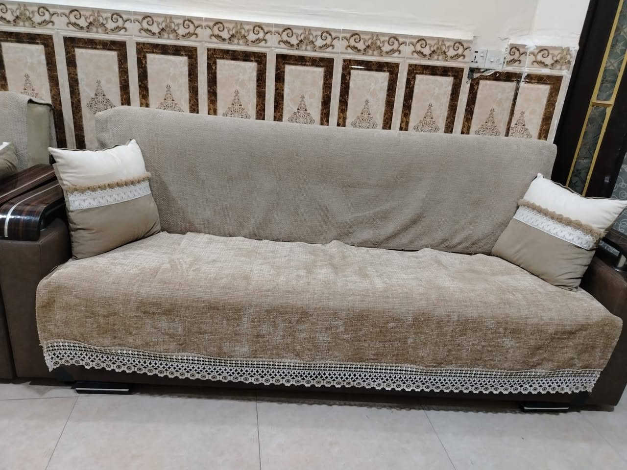 سلام عليكم 
اخواني واخواتي عدنه هذا التخم سريري متكون من 5قطع
اريده ب500 وبي مجال واني ماخذته ب 900العنوان حله نادر الثالثه مقابل محطة العرفان  الاستفسار ع هذا الرقم
***********
